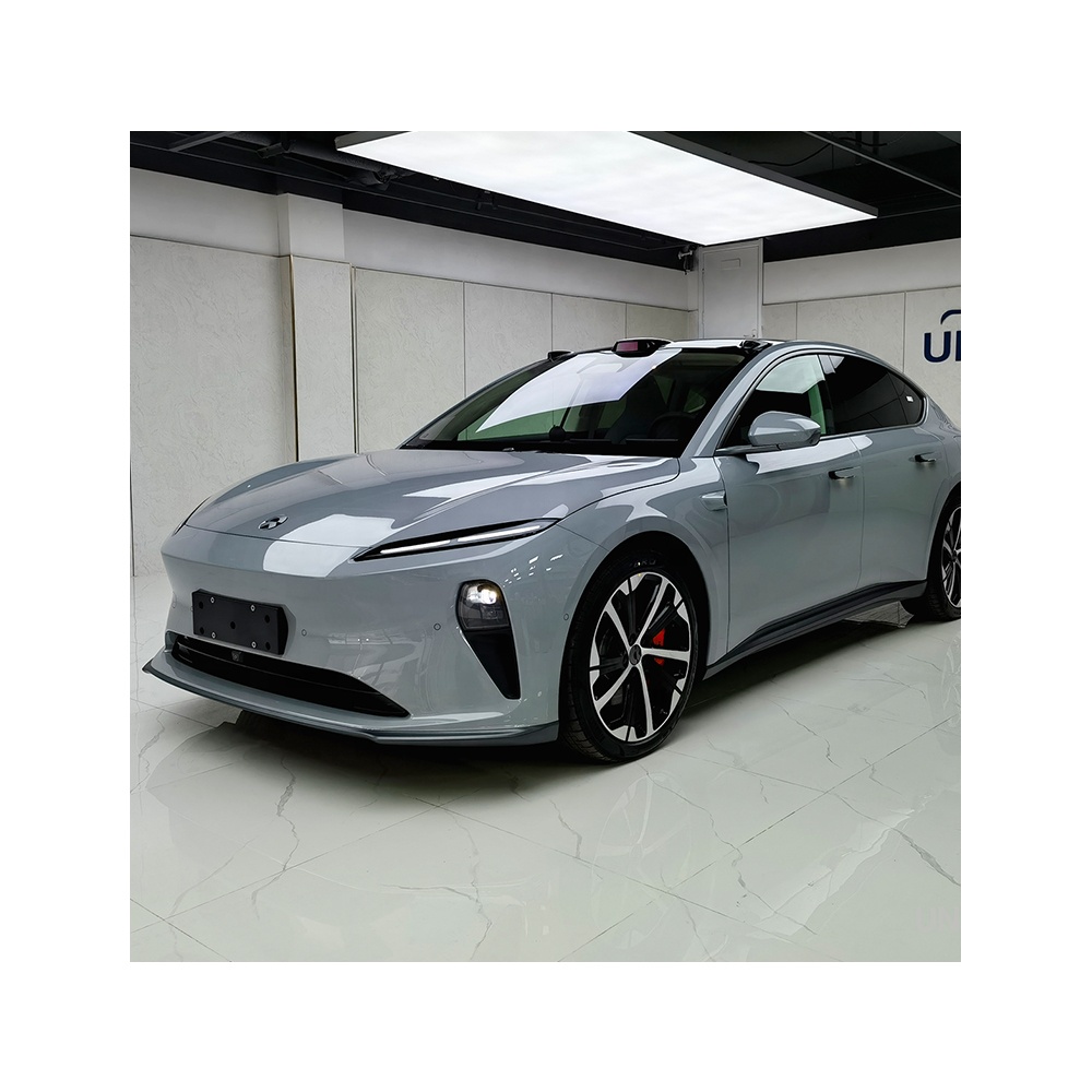Véhicule électrique populaire NIO ET5 75KWh Motor à double moteur 4 roues motrices avec une voiture électrique à 360 degrés